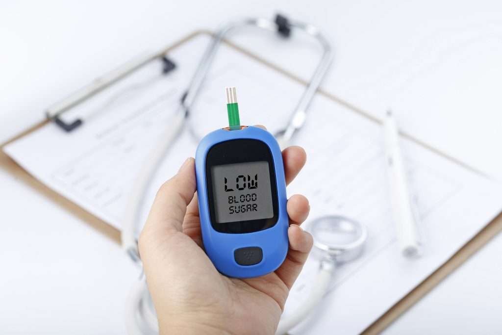 how to deal with low blood sugar at night