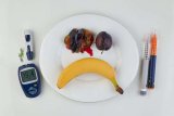 What to Eat When You Have Thrombocytopenia and Diabetes: Expert Diet Tips